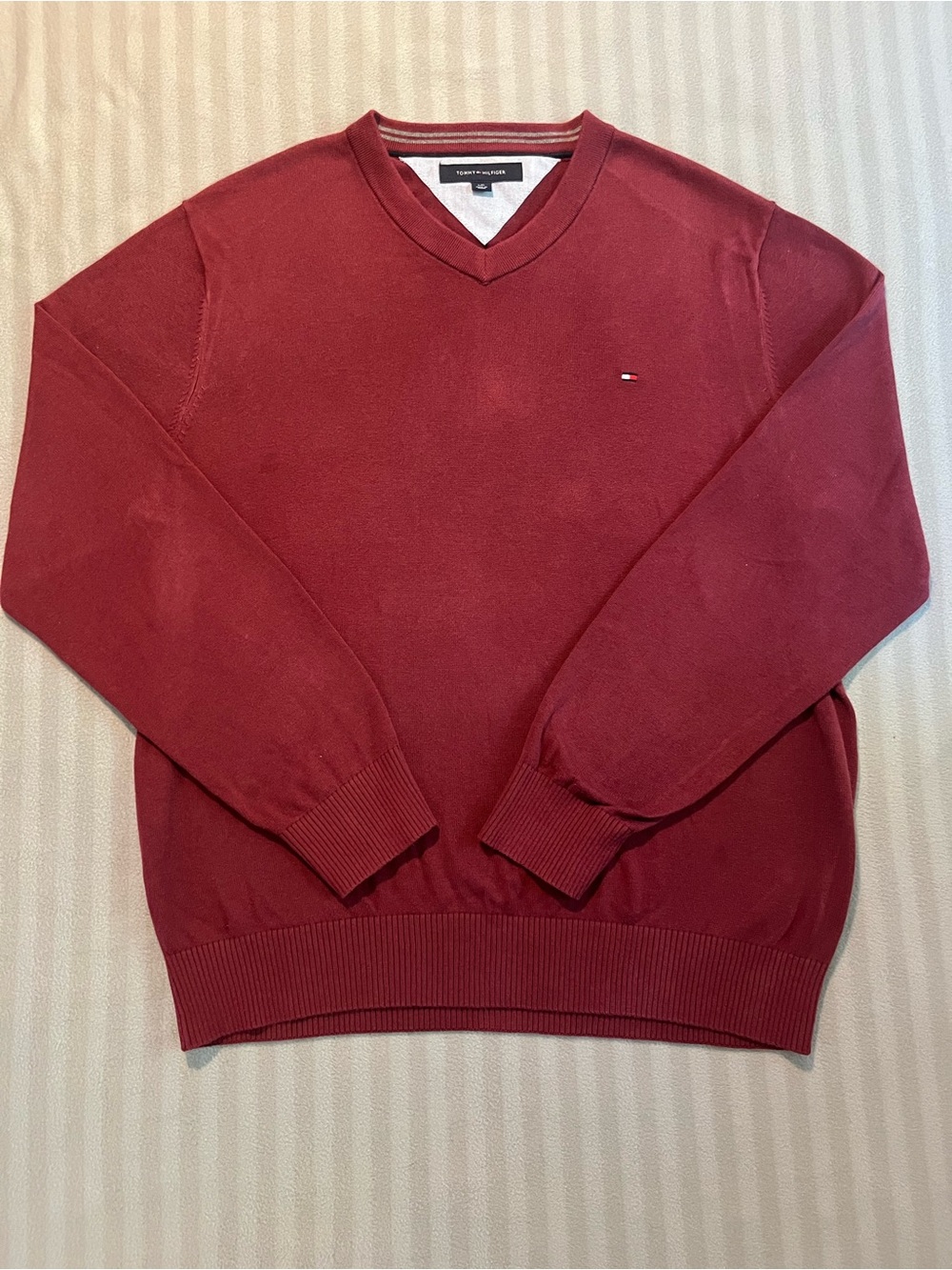 Tommy Hilfiger Men's V-Neck Sweater in Deep Red